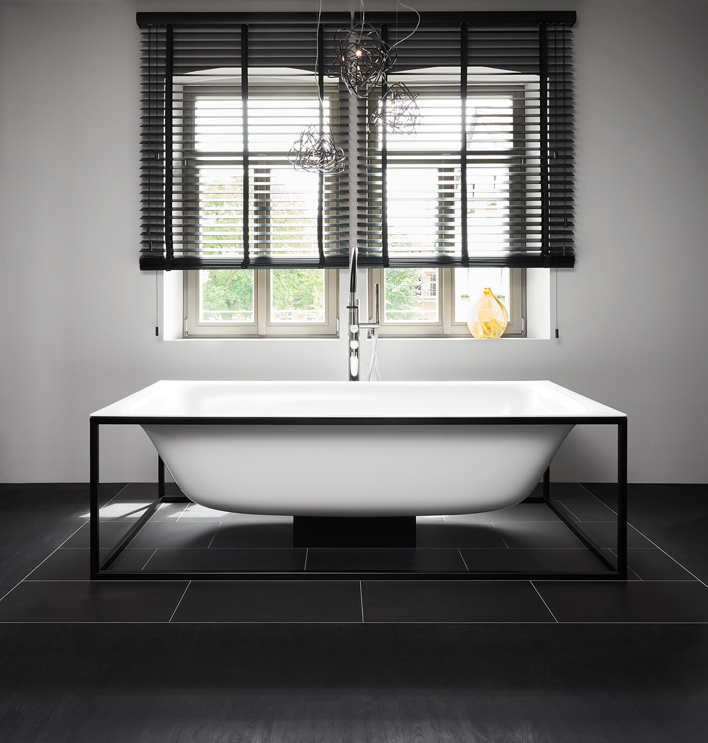 Daring to stick to the essentials