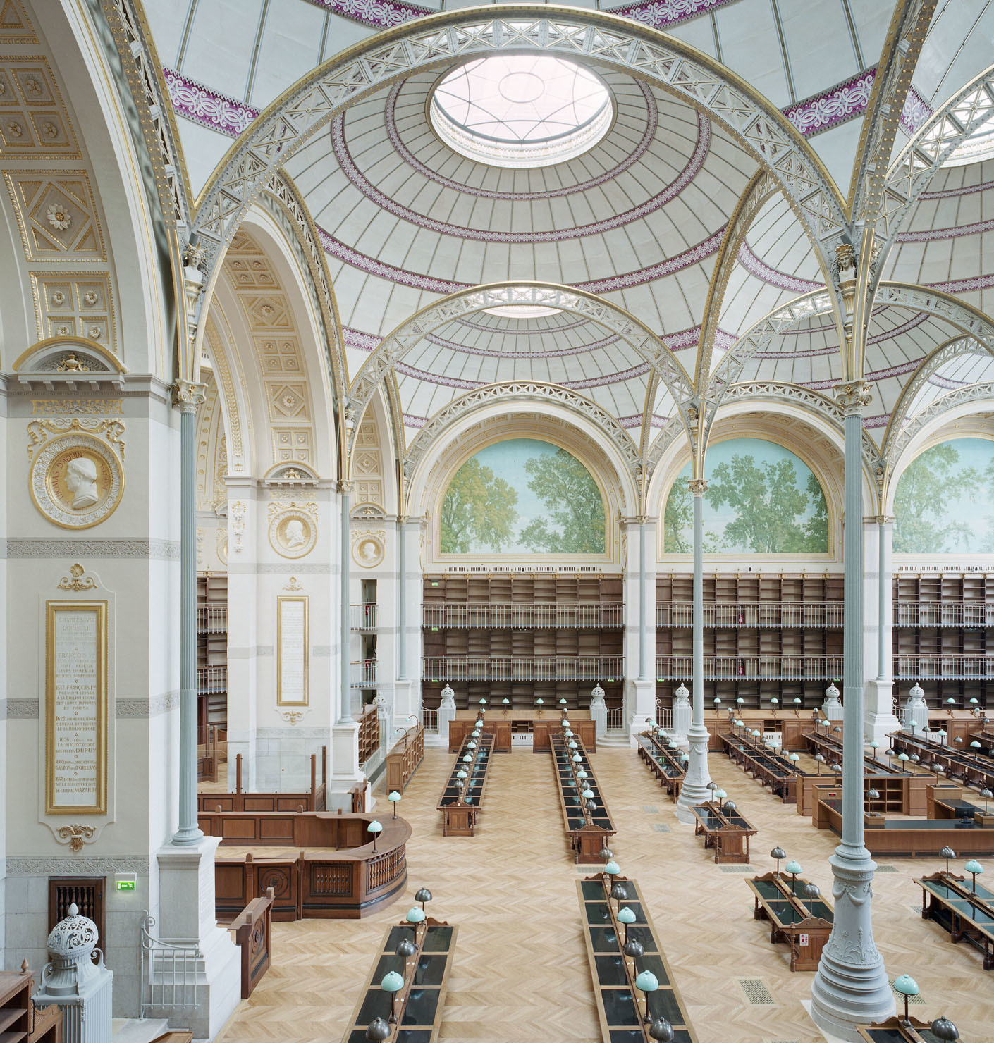 Zeitenwende im Palast der Bücher