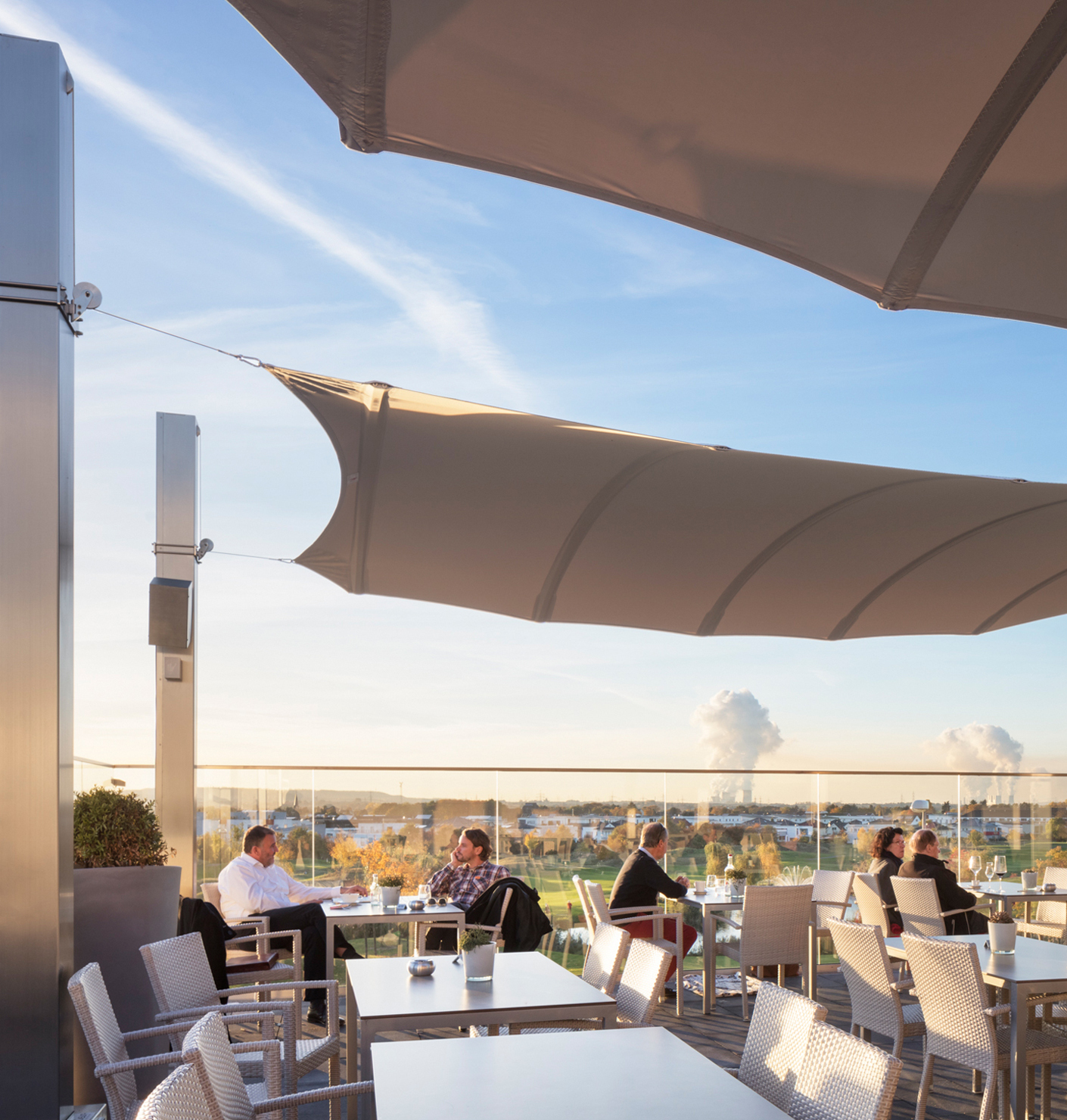 No holes in the shade