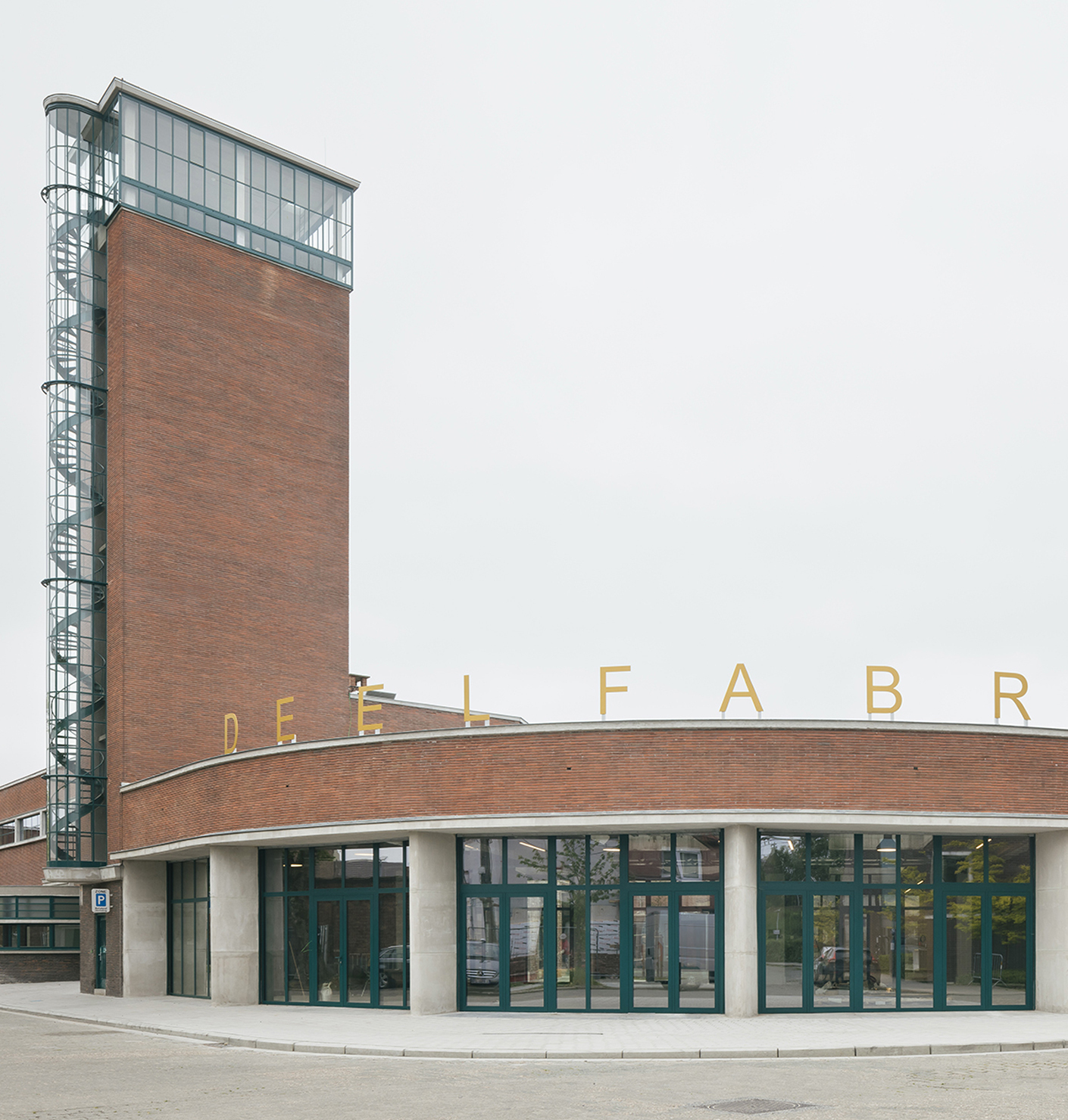 Sharing replaces sirens