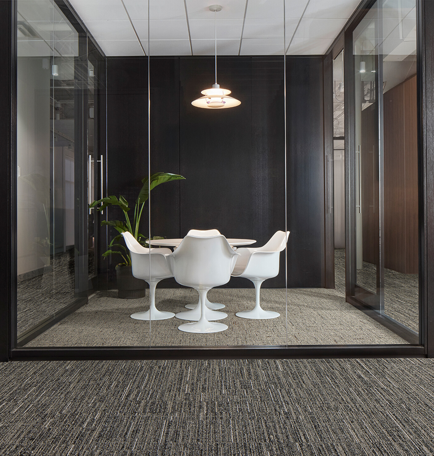 Interface 2025: DRESSED LINES