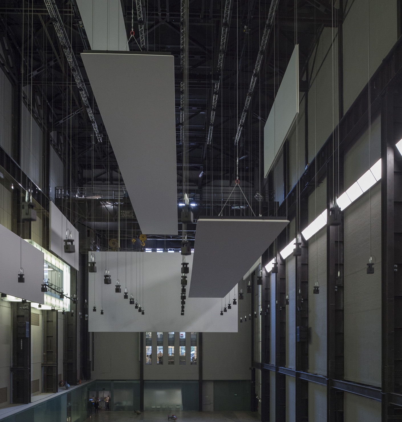 Philippe Parreno’s mechanical ballet