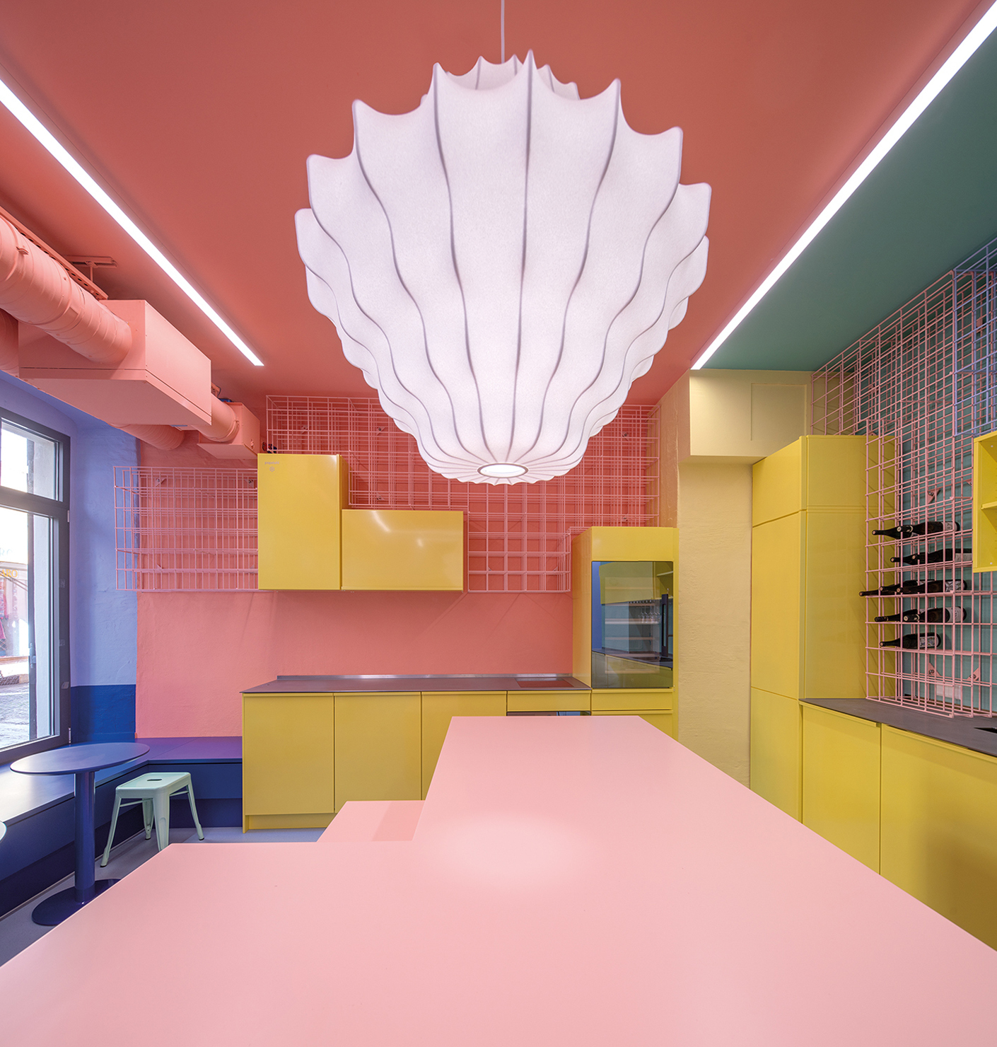 Intoxicated colorblocking