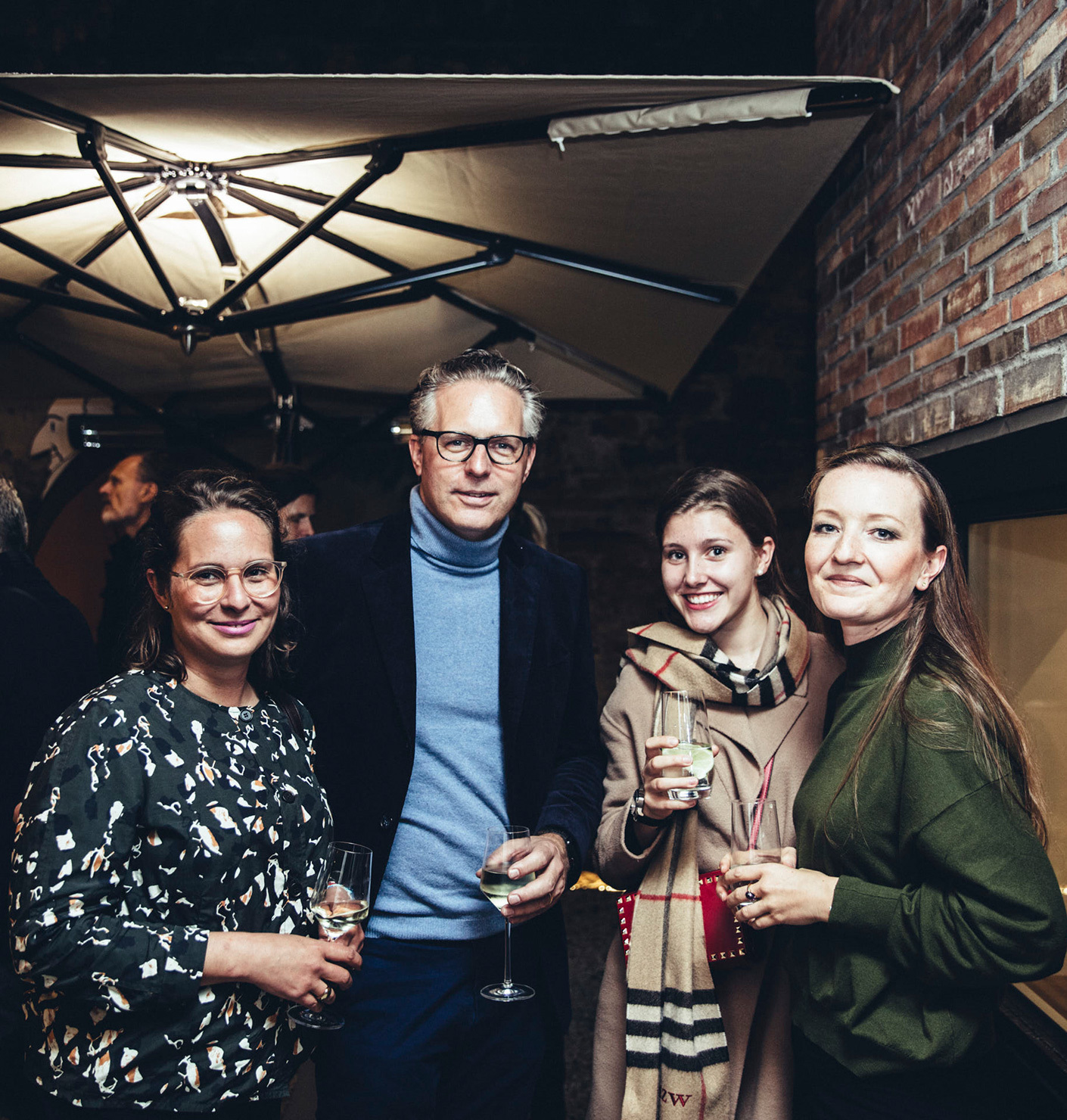 Cocktails mit Schirmen