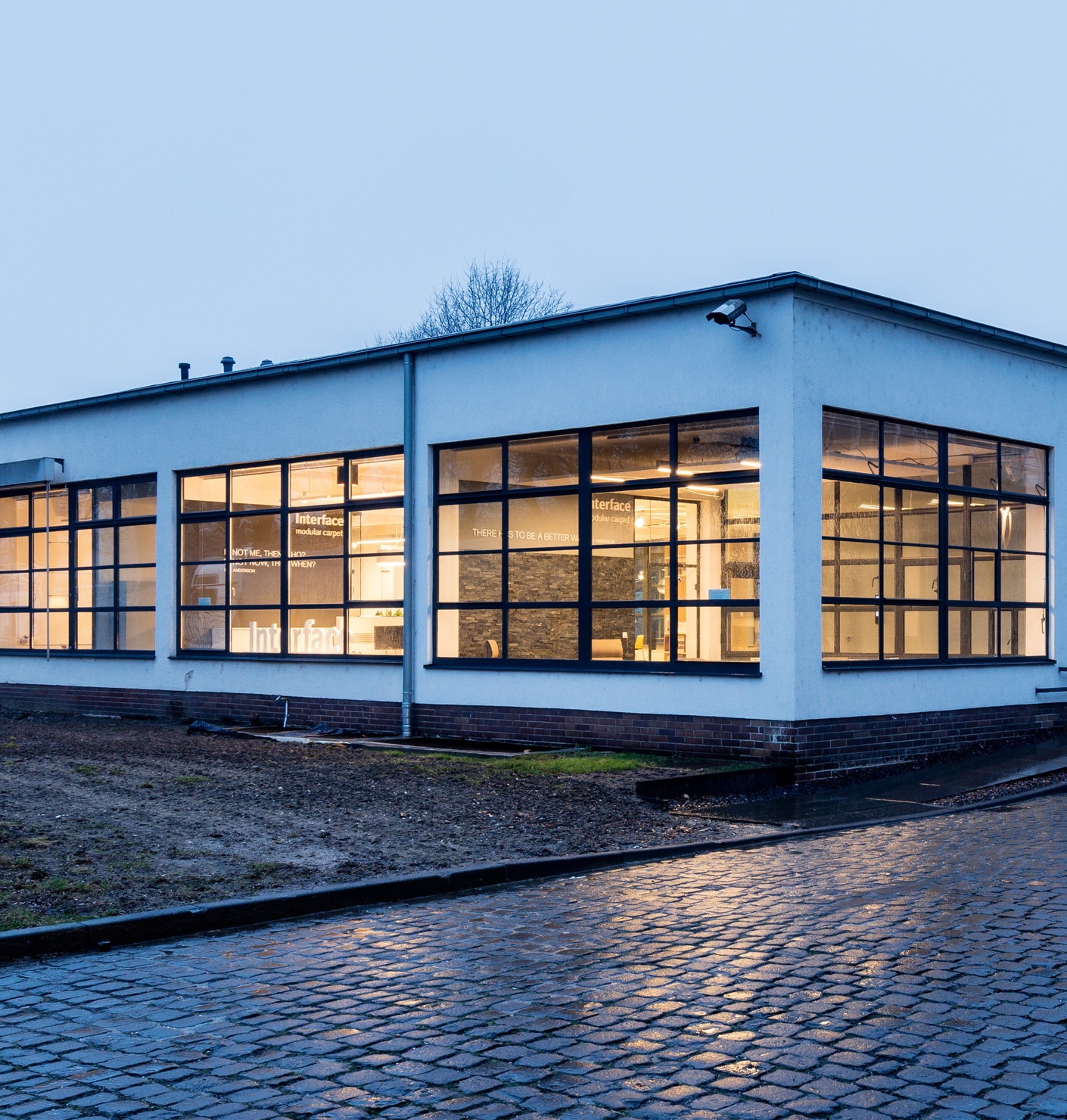 Carpet tiles and International Style