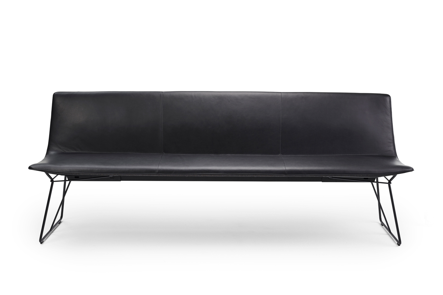 Amelie bench with wire frame