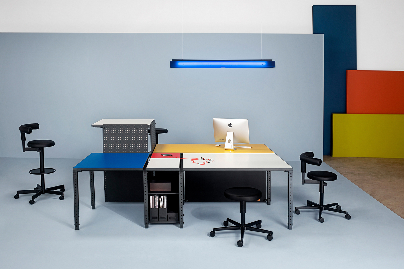 Anatole Schreibtisch