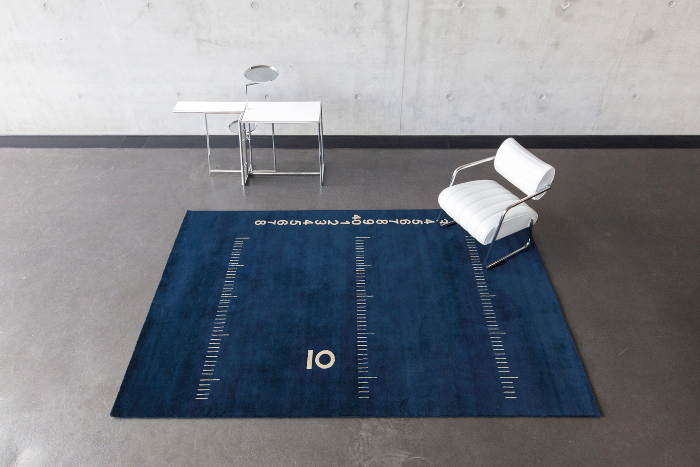 Centimetre rug