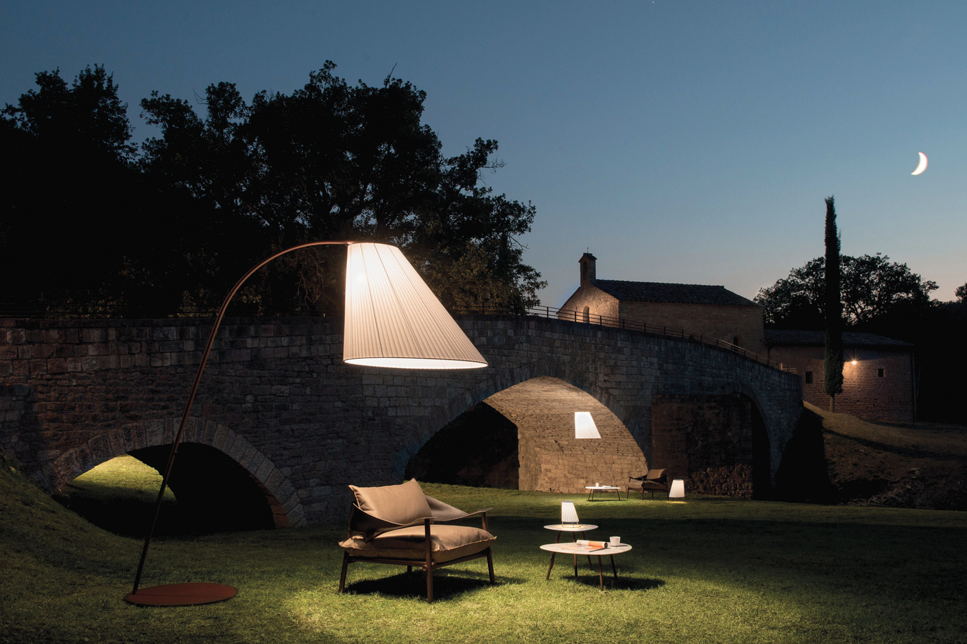 Cone Small table lamp