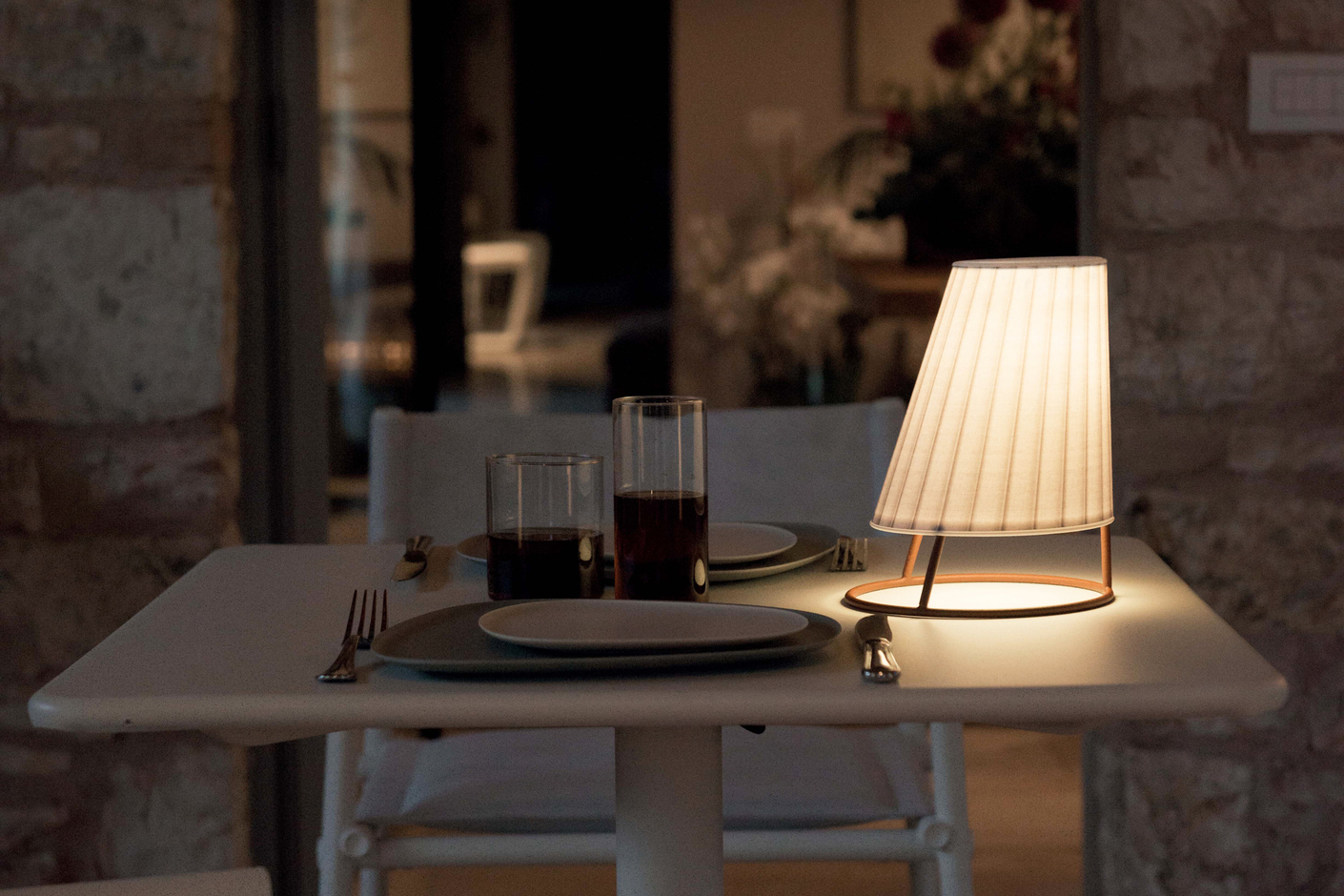 Cone Small table lamp