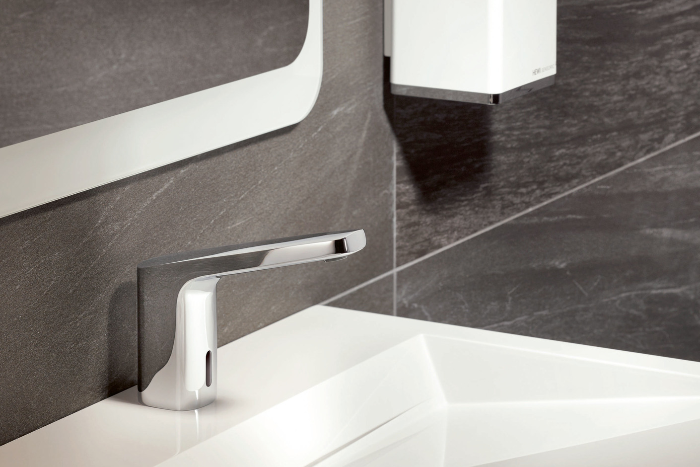 HEWI SENSORIC Electronic washbasin fitting AQ 950