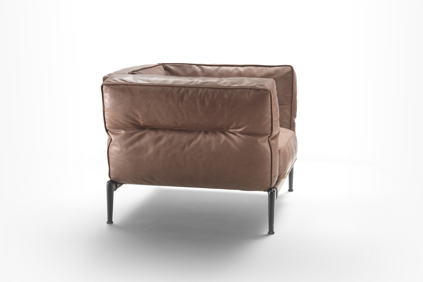 Adda armchair