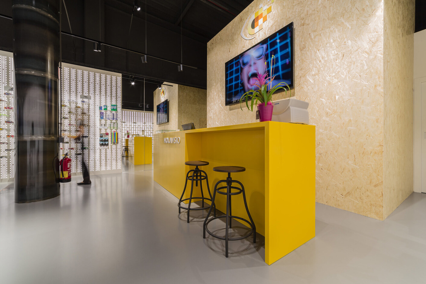 HolaVisio Barcelona 6201. Imperial Yellow