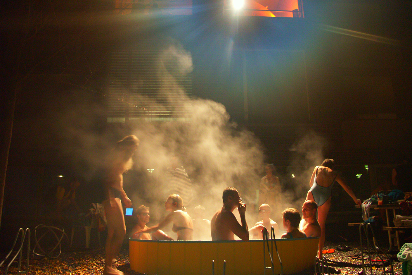 Vorwärts, und nicht vergessen...