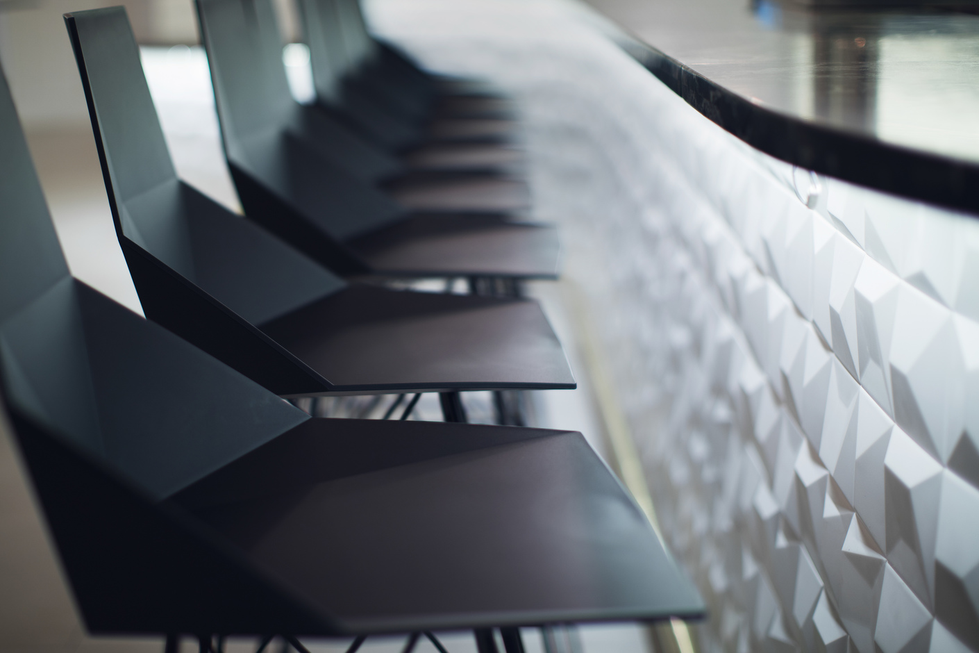 FAZ stool with armrests