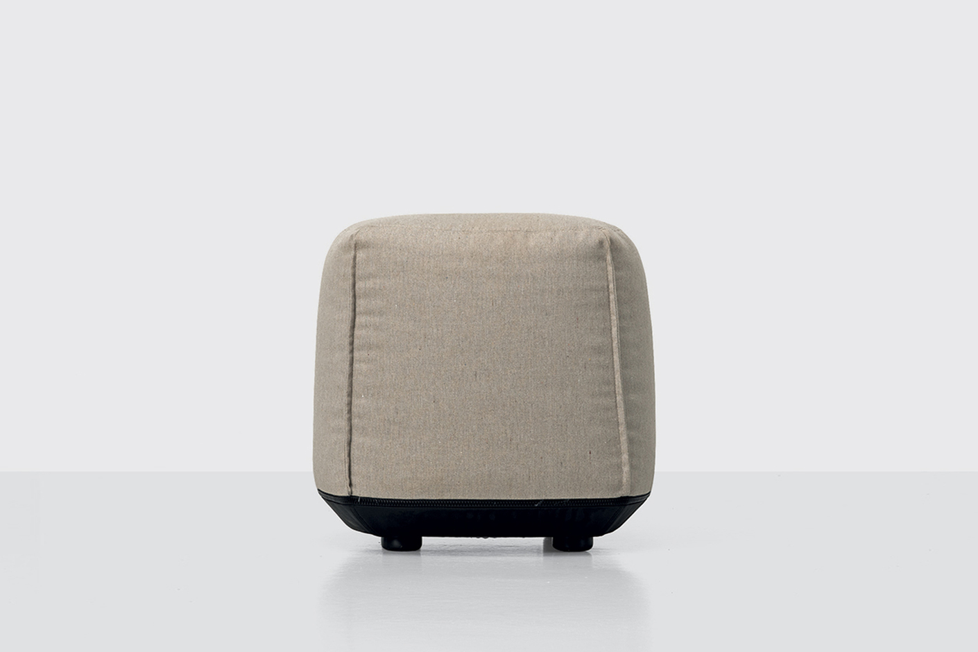 Brioni Outdoor Pouf