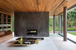 Bow Coffee Table  von  ClassiCon