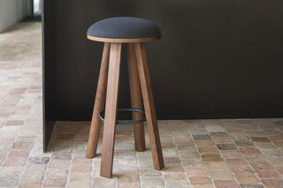 BuzziMilk bar  by  BuzziSpace