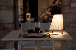 Cone Small Tischleuchte  von  Emu