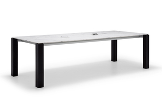 Extra Tisch mit Marmor-Tischplatte  von  Andreu World