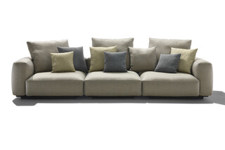 Grandemare Outdoor Sofa  von  Flexform