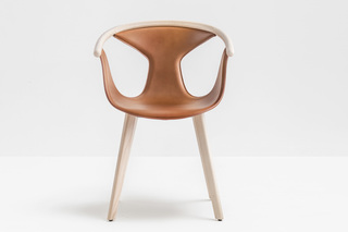 FOX 3727  by  Pedrali