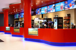 Cines Odeon Sambil 6704. Navy Blue, 6405. Happy Red  von  KRION