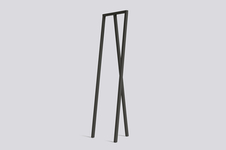 Loop Stand Hall  von  HAY