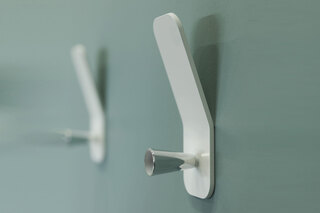 Bend Kleiderhaken  von  Cascando