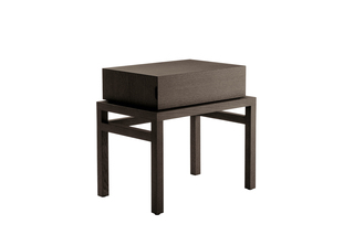 THRONOS  von  Maxalto