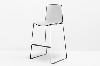 TWEET 899  von  Pedrali