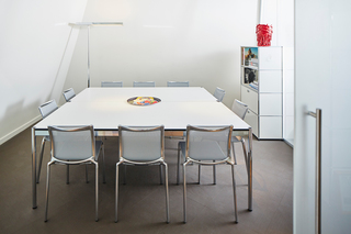 USM Haller Tisch  von  USM