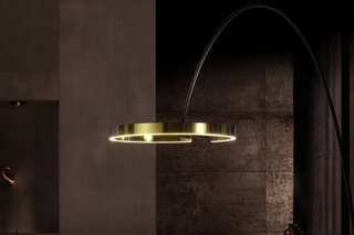 Mito largo  by  Occhio