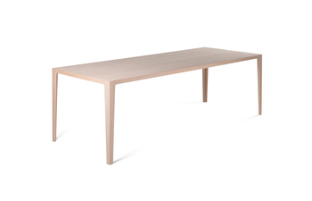 WOGG TIRA table Alfredo